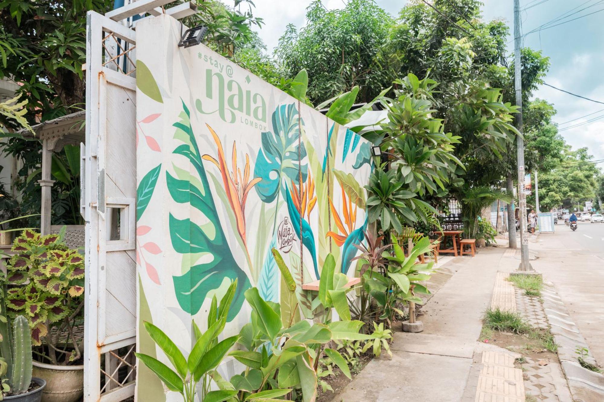 Hotel Naia Lombok à Kuta  Extérieur photo