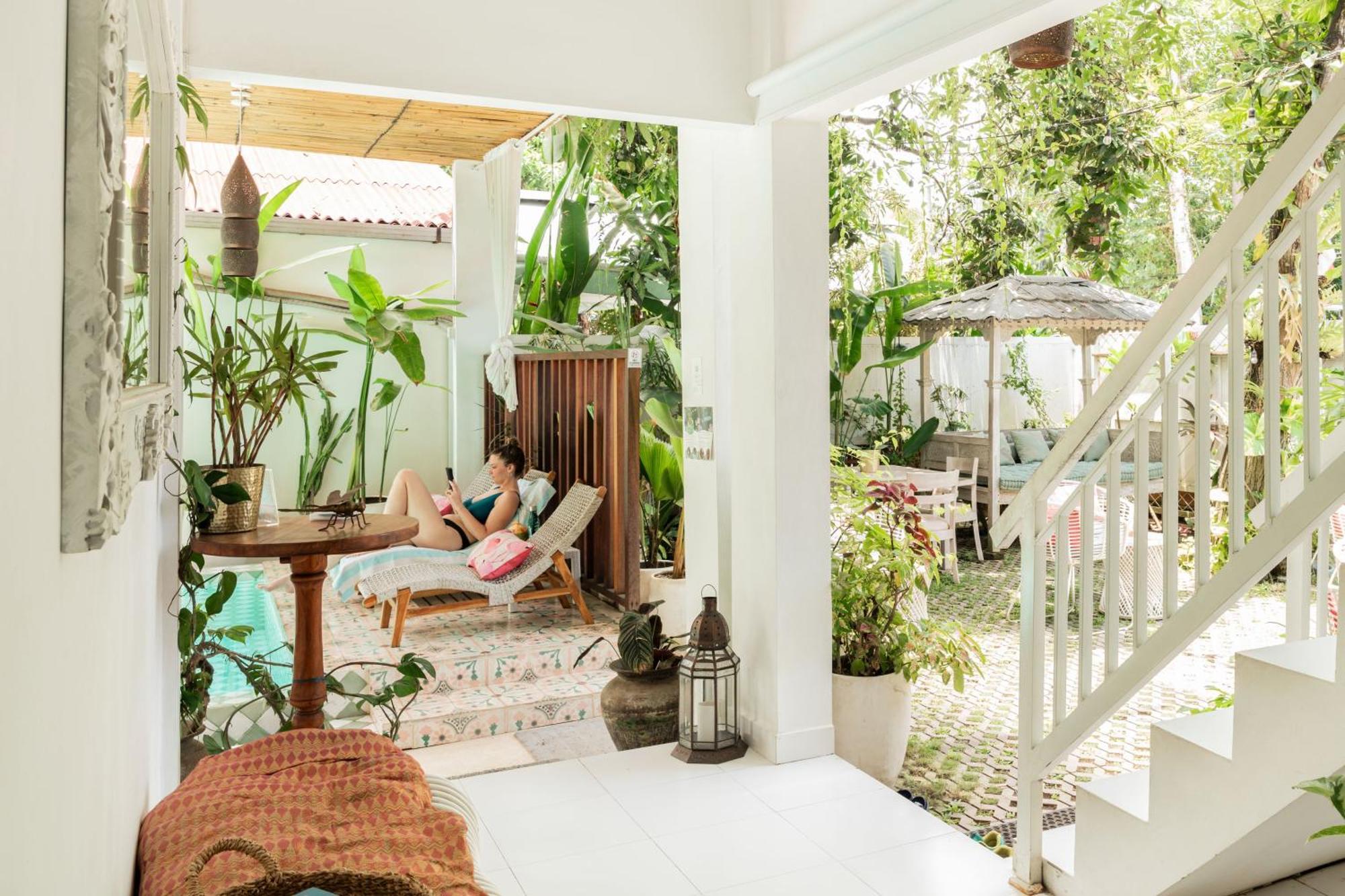 Hotel Naia Lombok à Kuta  Extérieur photo