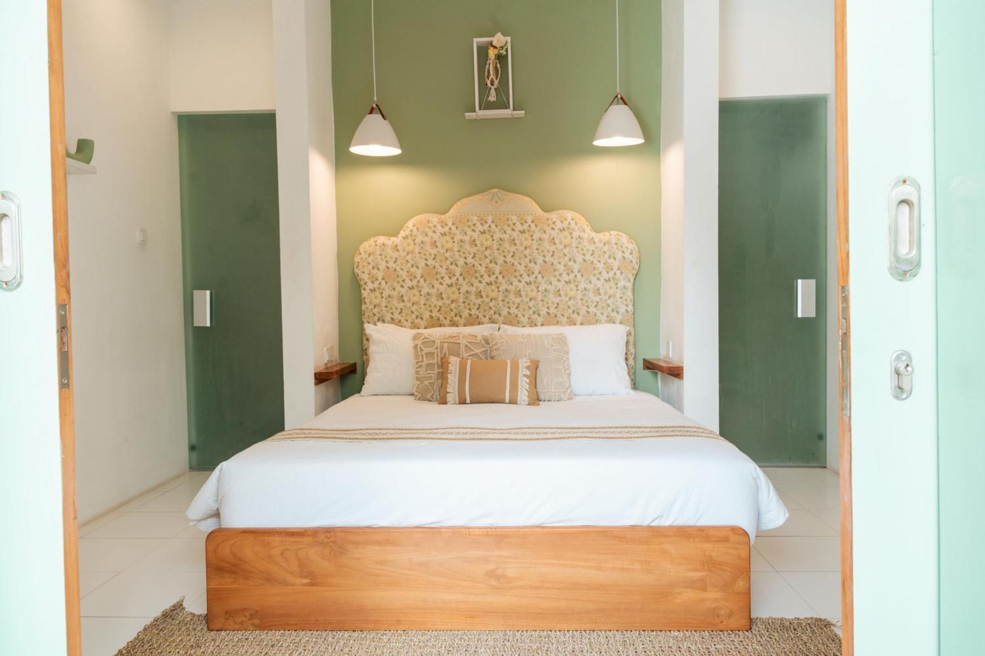 Hotel Naia Lombok à Kuta  Extérieur photo
