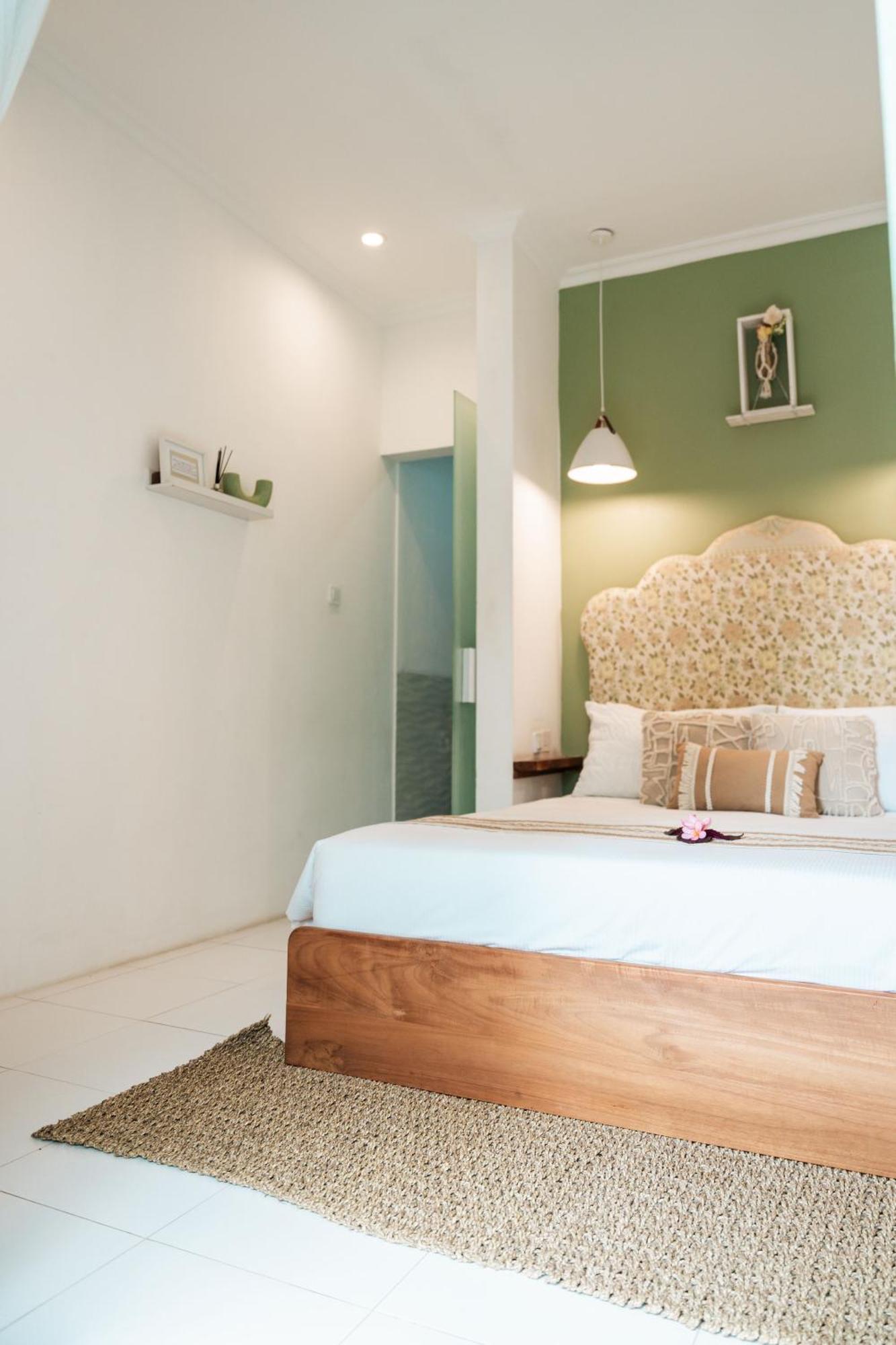 Hotel Naia Lombok à Kuta  Extérieur photo