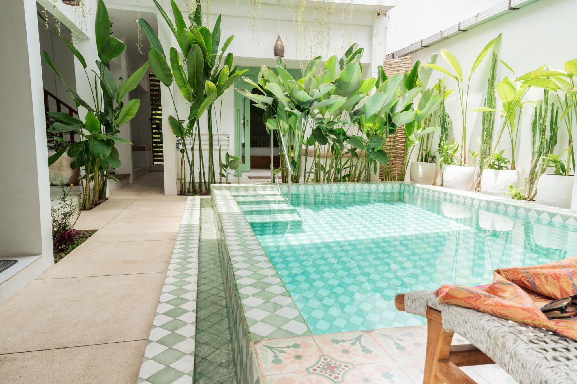 Hotel Naia Lombok à Kuta  Extérieur photo