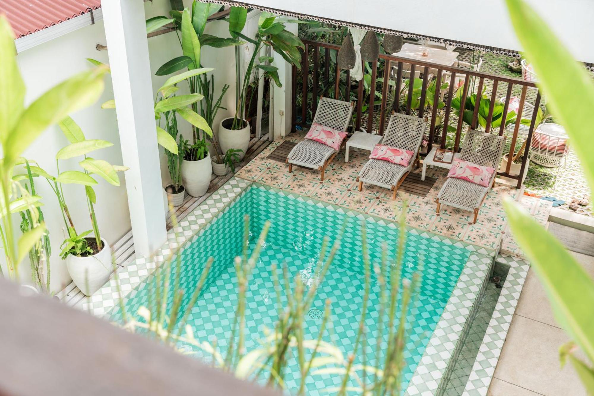 Hotel Naia Lombok à Kuta  Extérieur photo